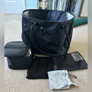 JL Childress Pumping Bag with Accessories